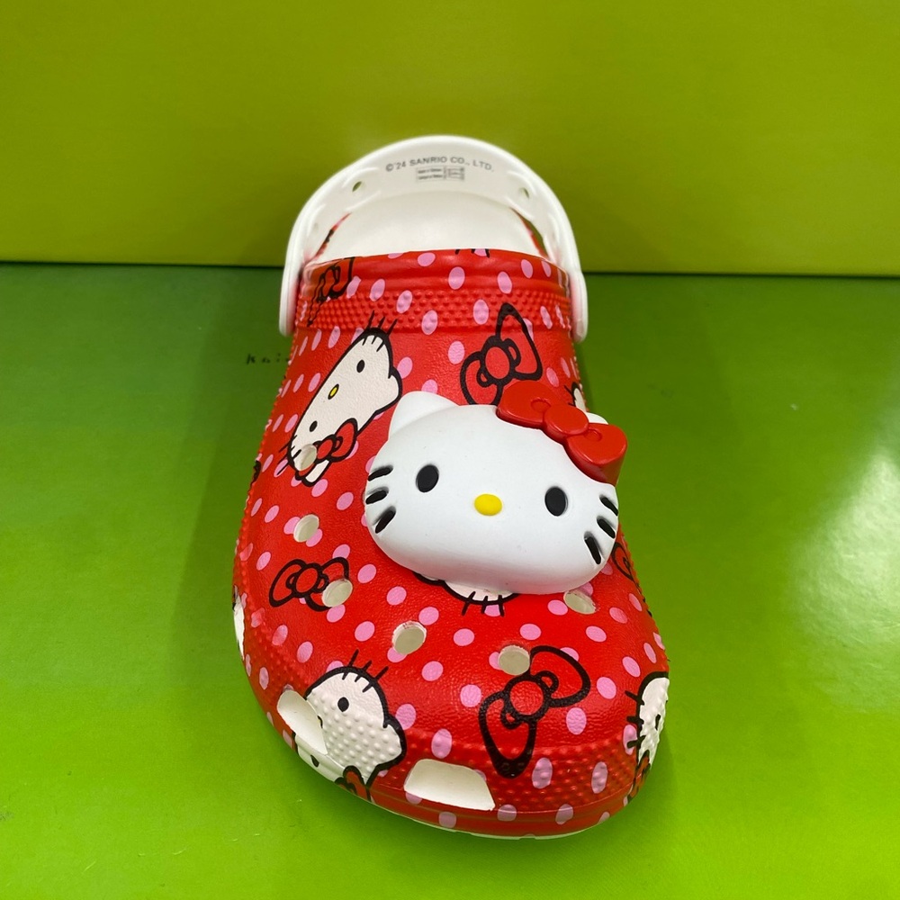 Hello Kitty Crocs